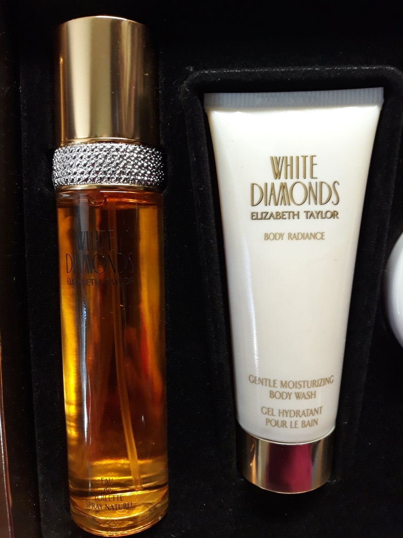 Read The Full Title White Diamonds By Elizabeth Taylor Fragrance Gift ...